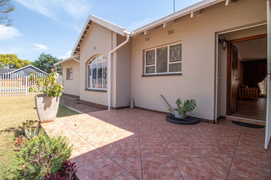 To Let 3 Bedroom Property for Rent in Van Riebeeck Park Gauteng