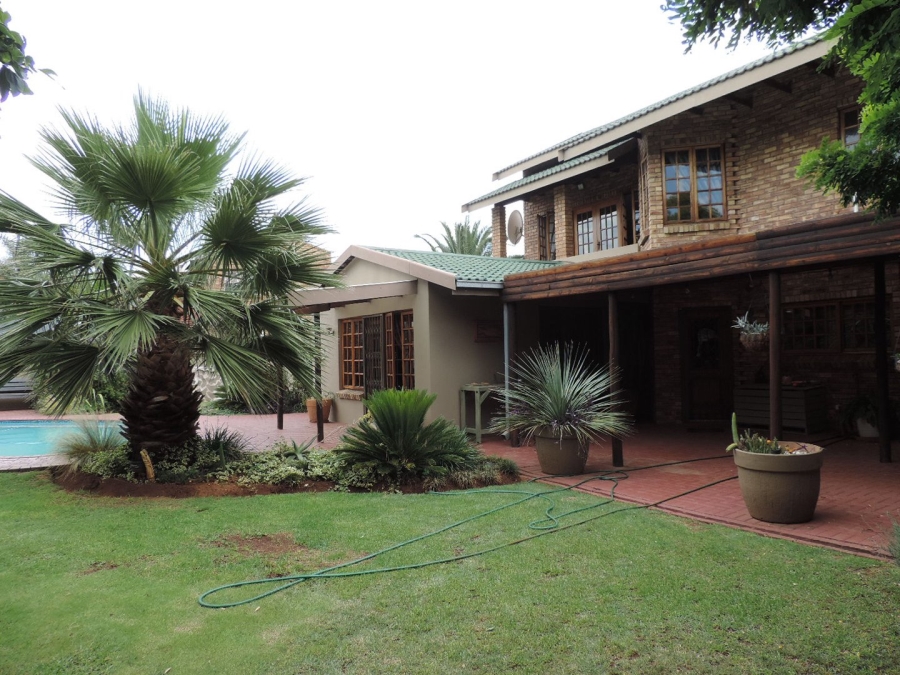 3 Bedroom Property for Sale in Vanderbijlpark SE 2 Gauteng