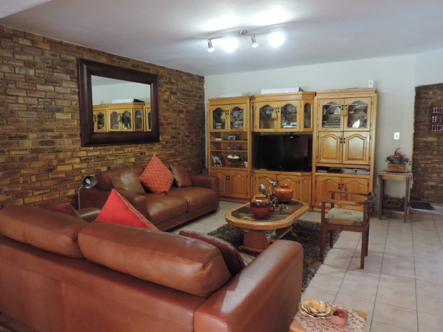 3 Bedroom Property for Sale in Vanderbijlpark SE 2 Gauteng