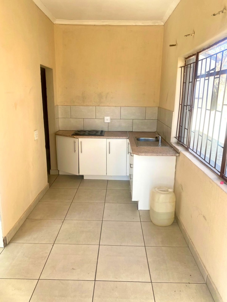 1 Bedroom Property for Sale in Country View Gauteng