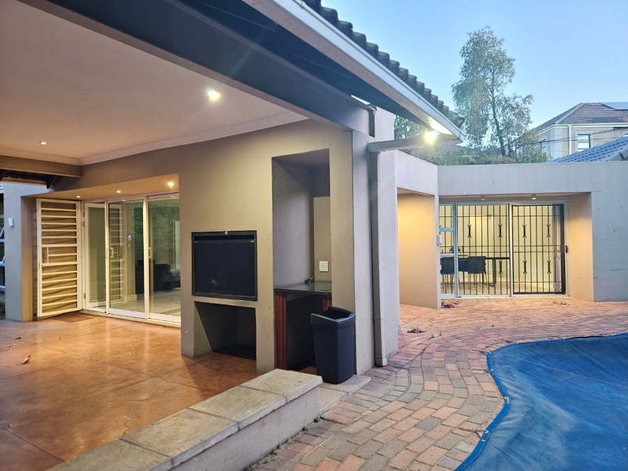 3 Bedroom Property for Sale in Ferndale Gauteng