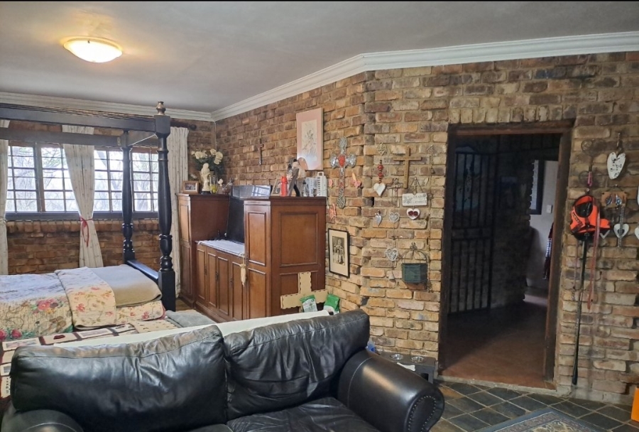 3 Bedroom Property for Sale in Leeuwfontein Gauteng