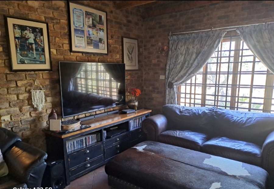 3 Bedroom Property for Sale in Leeuwfontein Gauteng