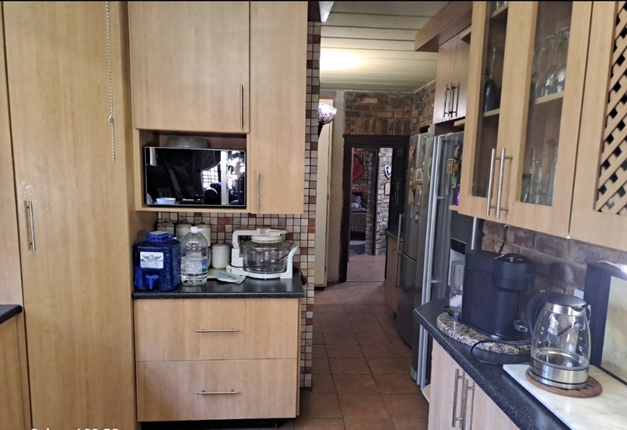 3 Bedroom Property for Sale in Leeuwfontein Gauteng