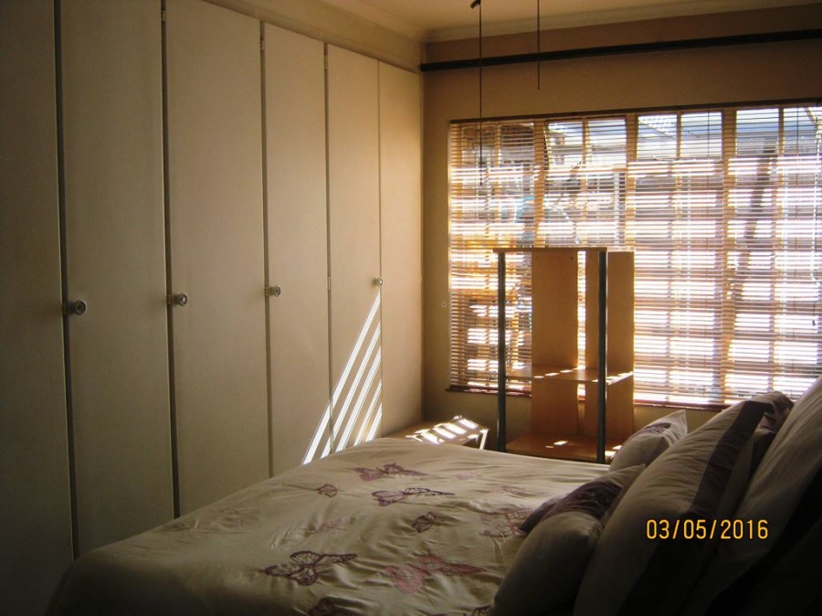 To Let 3 Bedroom Property for Rent in Brackendowns Gauteng