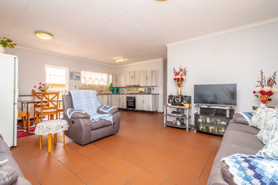 3 Bedroom Property for Sale in Lindhaven Gauteng