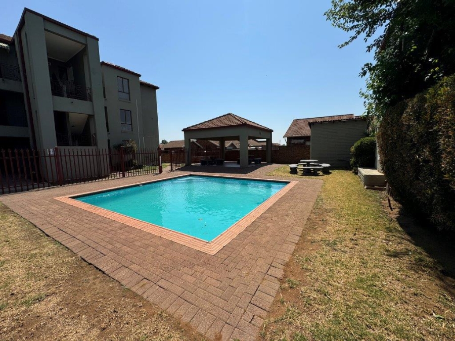 2 Bedroom Property for Sale in Randhart Gauteng