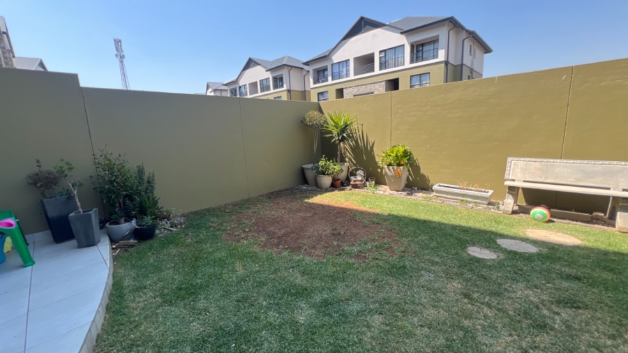 3 Bedroom Property for Sale in Waterfall Gauteng