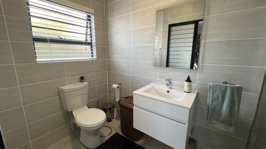 3 Bedroom Property for Sale in Waterfall Gauteng