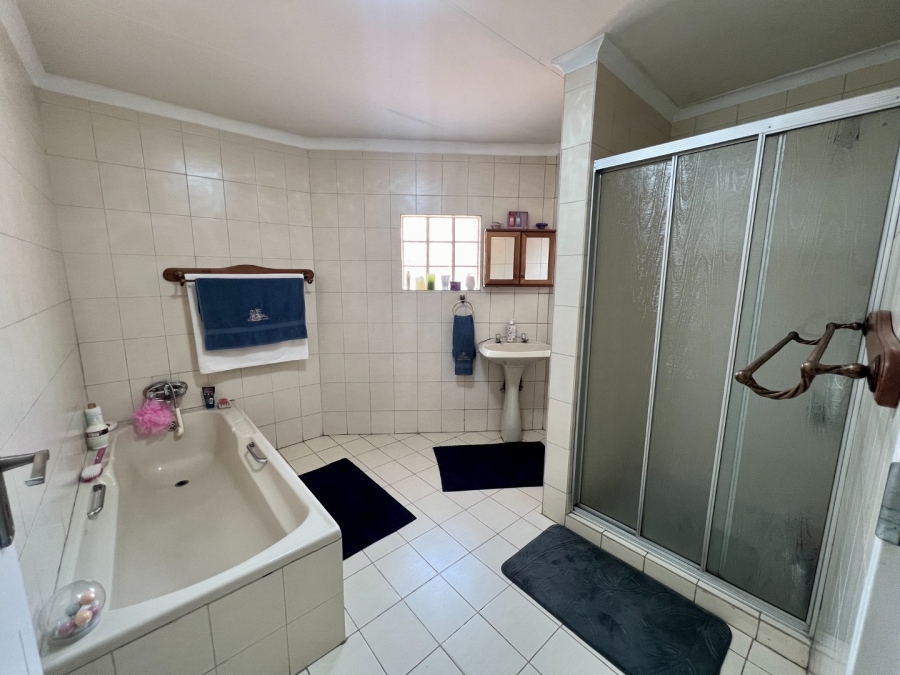 4 Bedroom Property for Sale in Newlands Gauteng