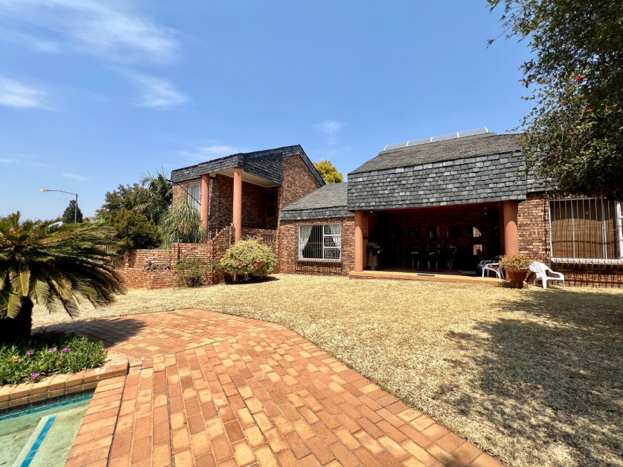 4 Bedroom Property for Sale in Newlands Gauteng