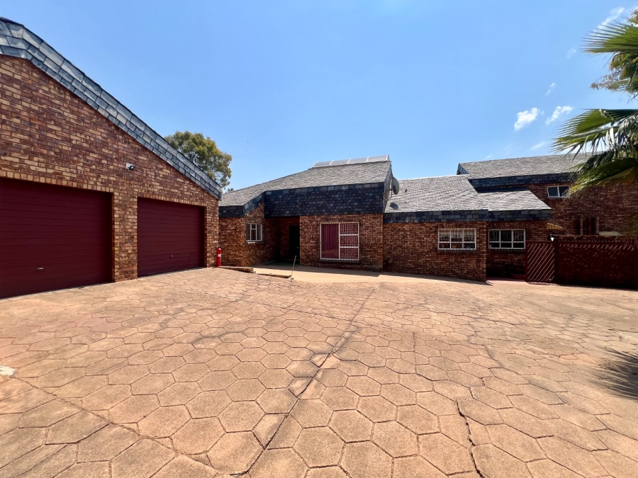 4 Bedroom Property for Sale in Newlands Gauteng