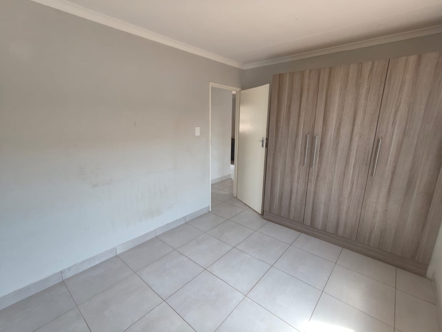 2 Bedroom Property for Sale in Windmill Park Gauteng