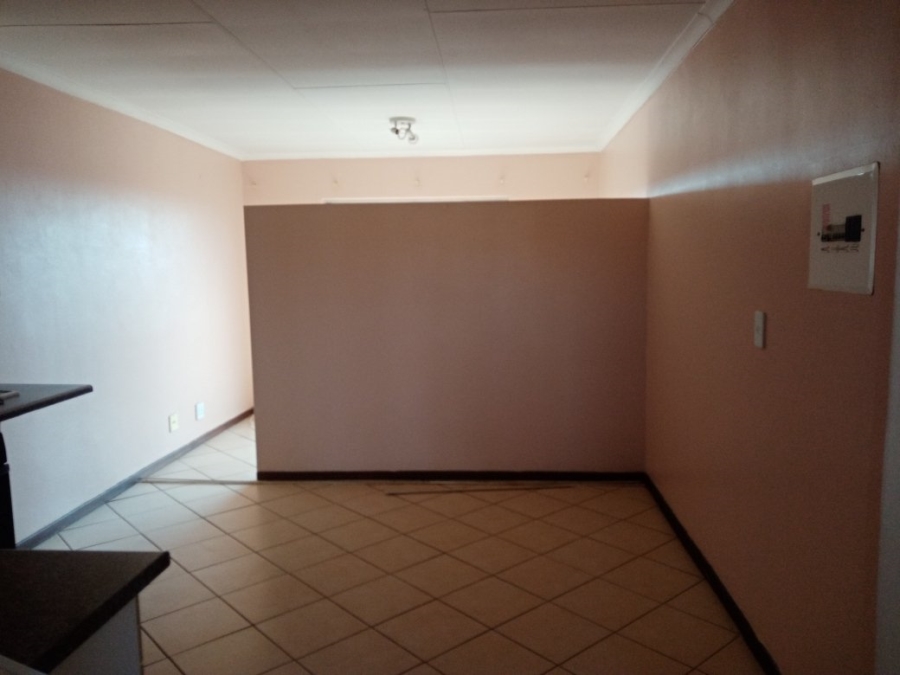 To Let 1 Bedroom Property for Rent in Wonderpark Estate Gauteng