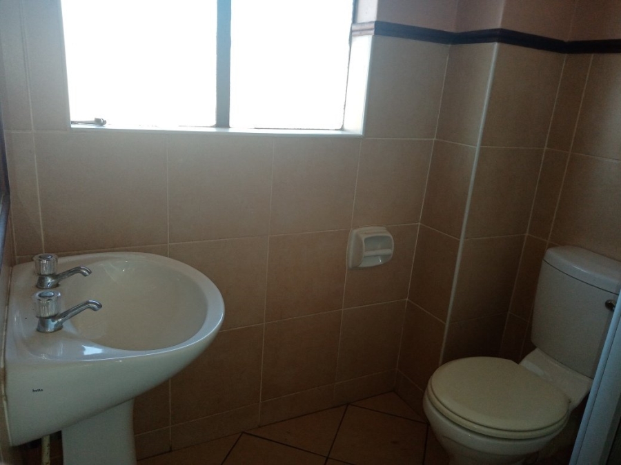 To Let 1 Bedroom Property for Rent in Wonderpark Estate Gauteng