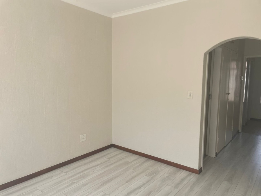 To Let 2 Bedroom Property for Rent in Paulshof Gauteng