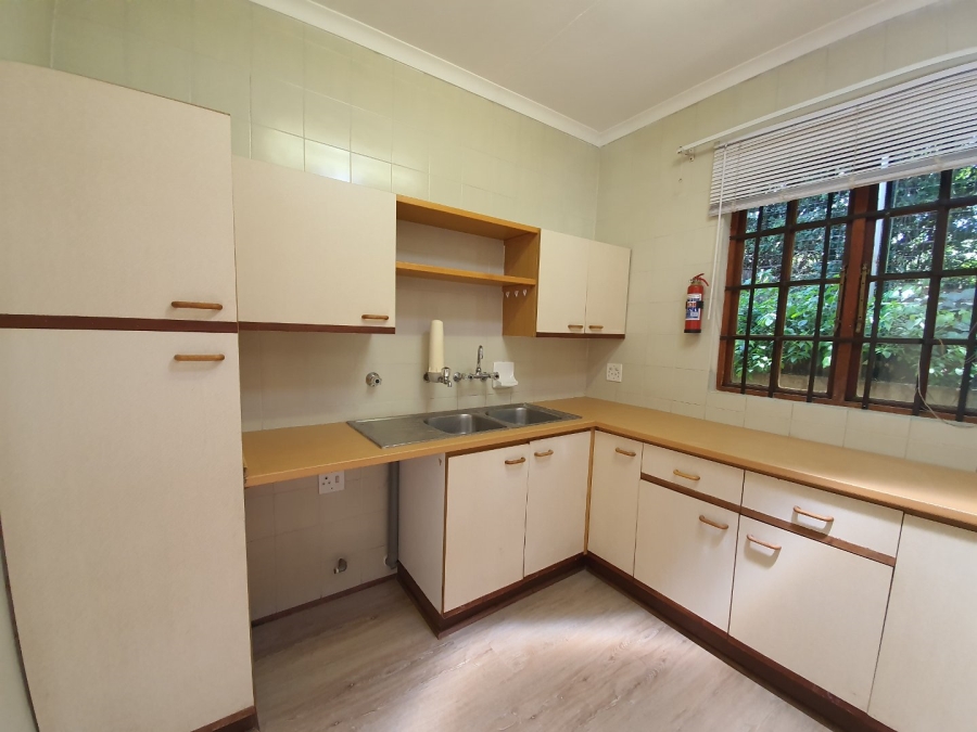 To Let 2 Bedroom Property for Rent in Bromhof Gauteng