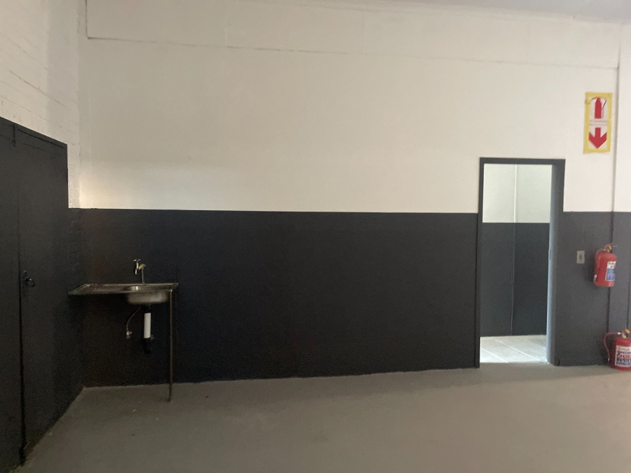 To Let commercial Property for Rent in Halfway House Gauteng