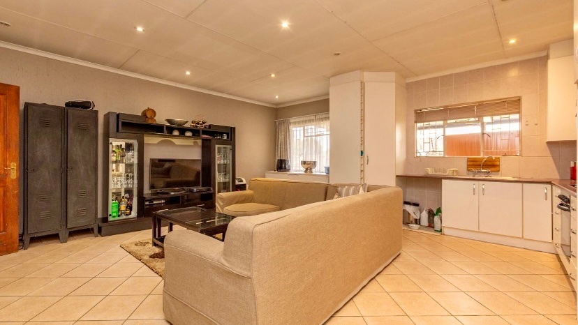 18 Bedroom Property for Sale in Bredell Gauteng