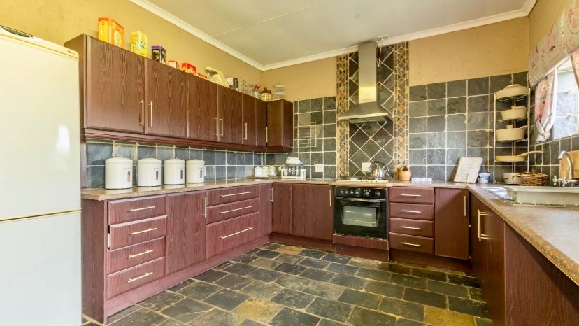 18 Bedroom Property for Sale in Bredell Gauteng