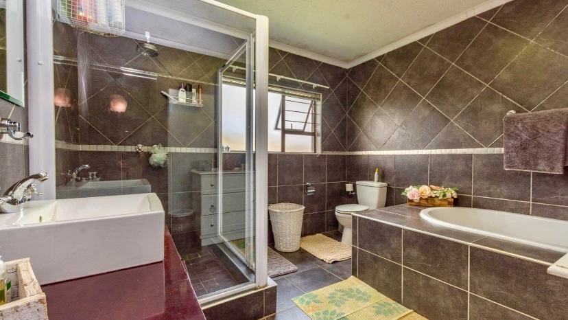 18 Bedroom Property for Sale in Bredell Gauteng