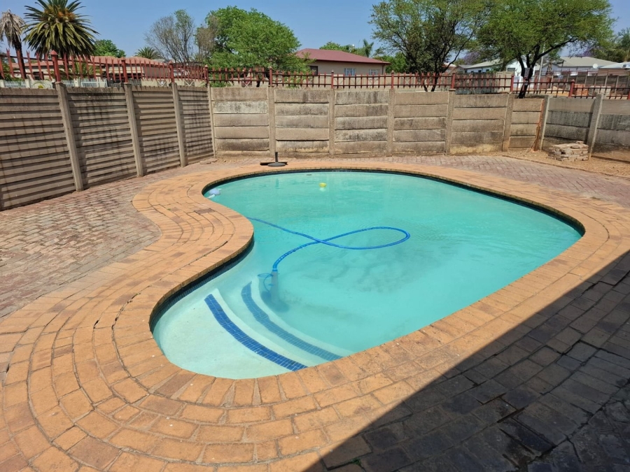 3 Bedroom Property for Sale in West Park Gauteng