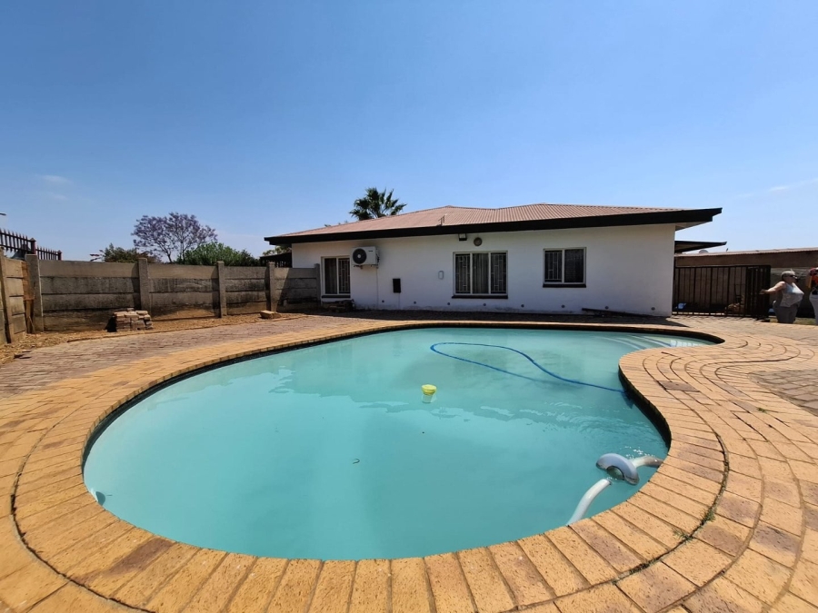 3 Bedroom Property for Sale in West Park Gauteng