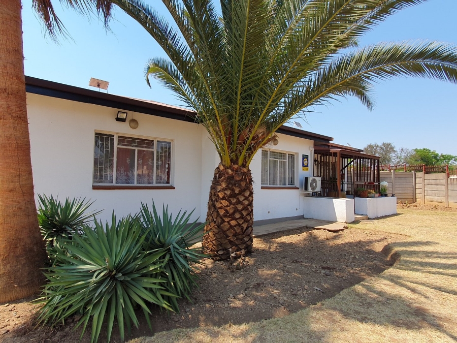 3 Bedroom Property for Sale in West Park Gauteng