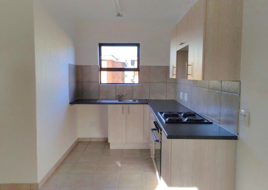 2 Bedroom Property for Sale in Albertsdal Gauteng