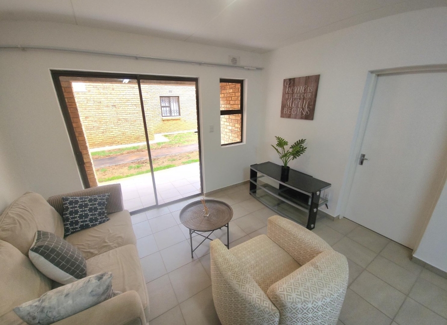 2 Bedroom Property for Sale in Albertsdal Gauteng