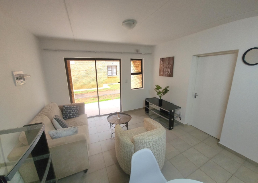 2 Bedroom Property for Sale in Albertsdal Gauteng