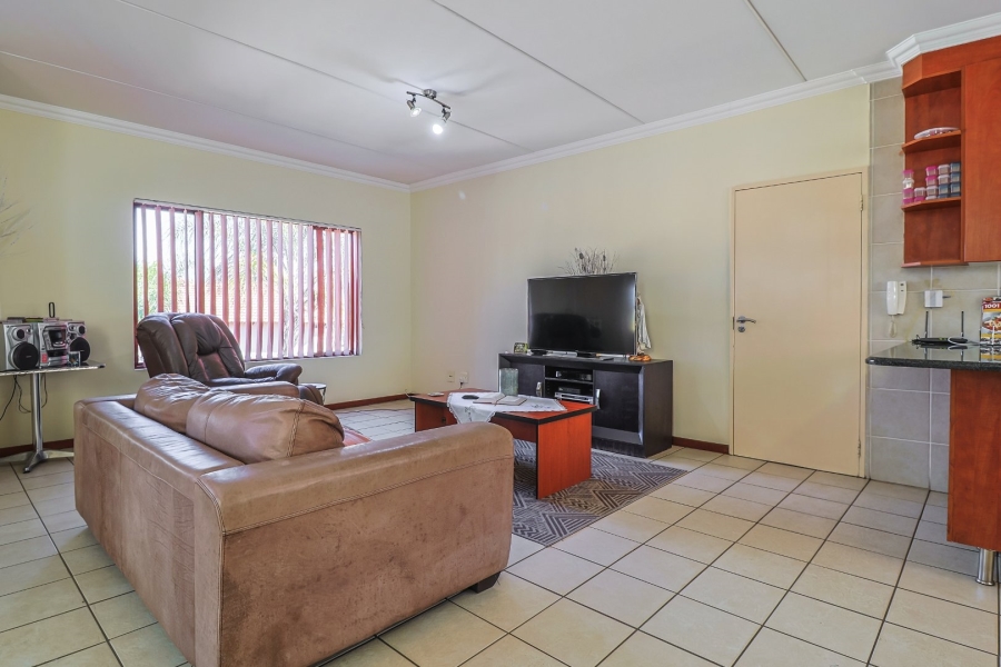 3 Bedroom Property for Sale in Glenvista Gauteng