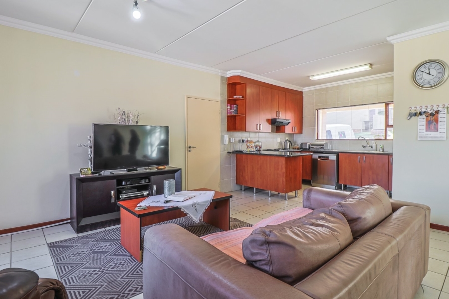 3 Bedroom Property for Sale in Glenvista Gauteng