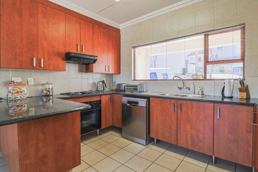 3 Bedroom Property for Sale in Glenvista Gauteng