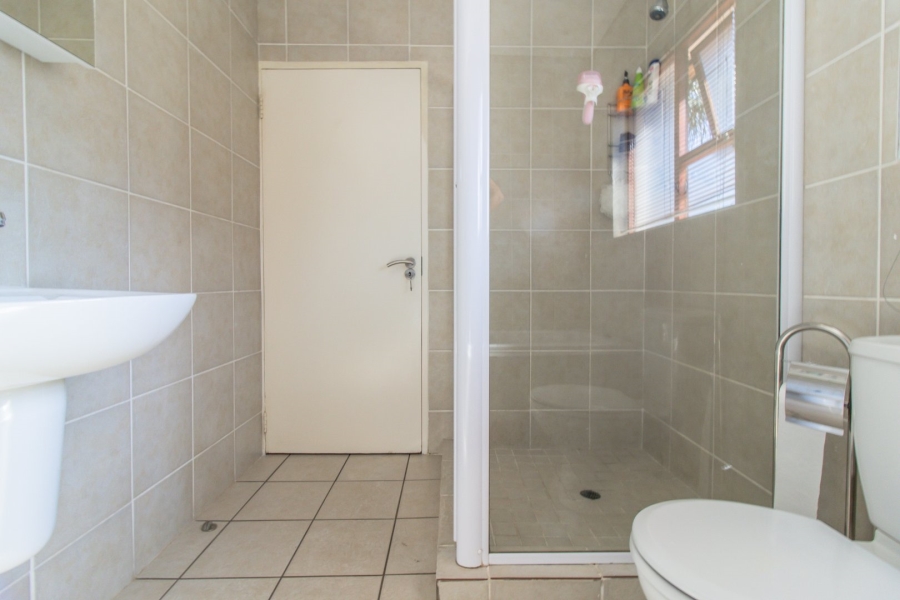 3 Bedroom Property for Sale in Glenvista Gauteng