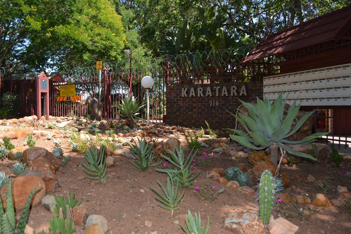 To Let 2 Bedroom Property for Rent in La Montagne Gauteng