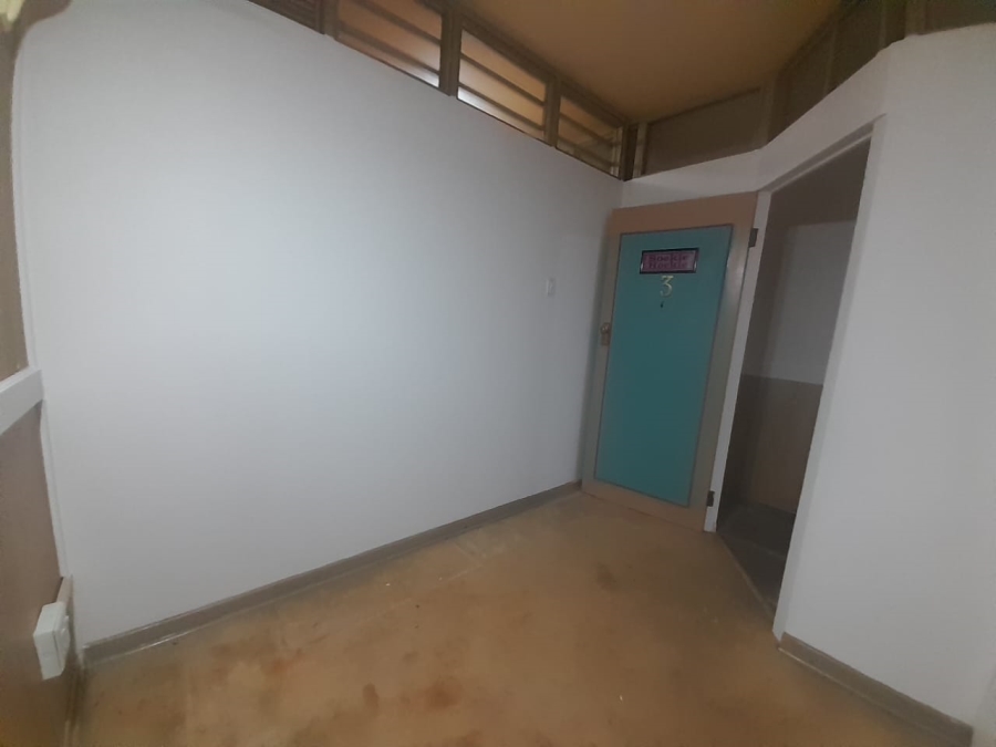 To Let 2 Bedroom Property for Rent in Wilro Park Gauteng