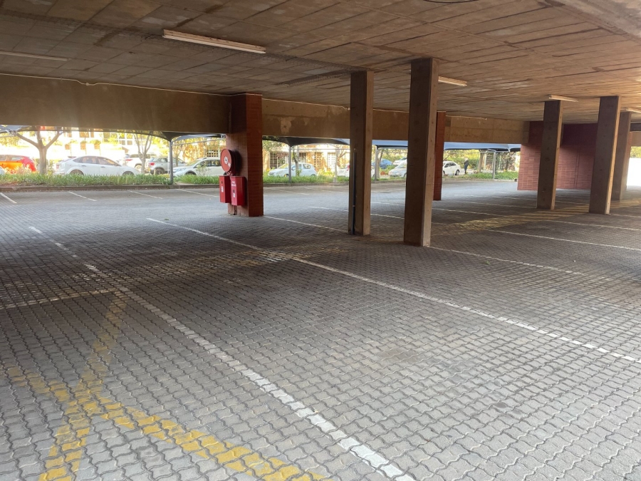 To Let commercial Property for Rent in Vorna Valley Gauteng