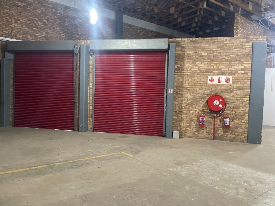 To Let commercial Property for Rent in Vorna Valley Gauteng