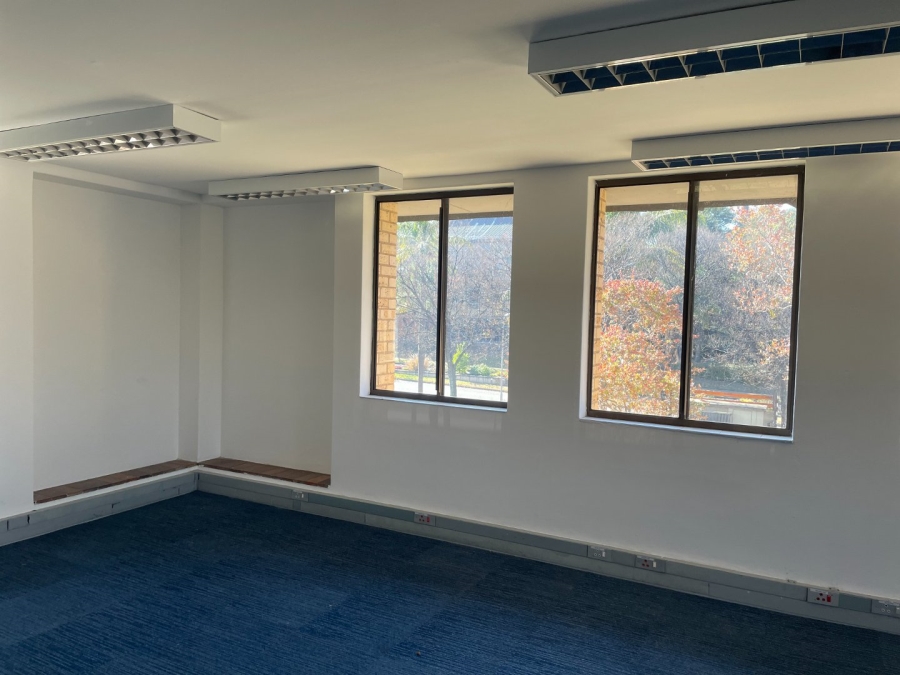 To Let commercial Property for Rent in Vorna Valley Gauteng