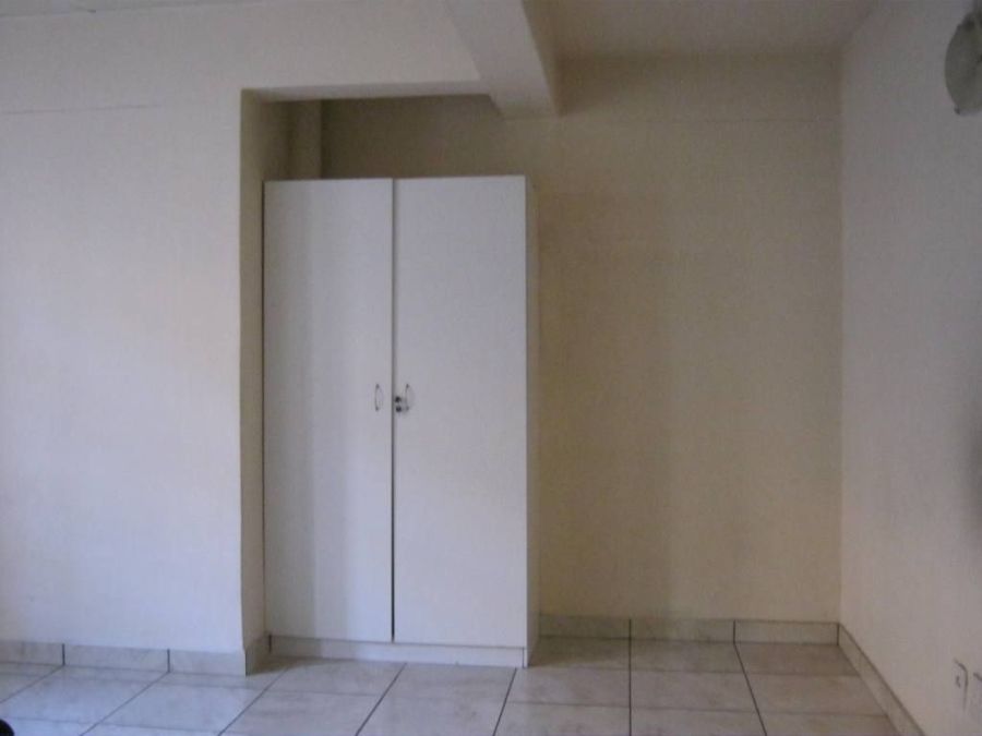 To Let 1 Bedroom Property for Rent in Pretoria Central Gauteng