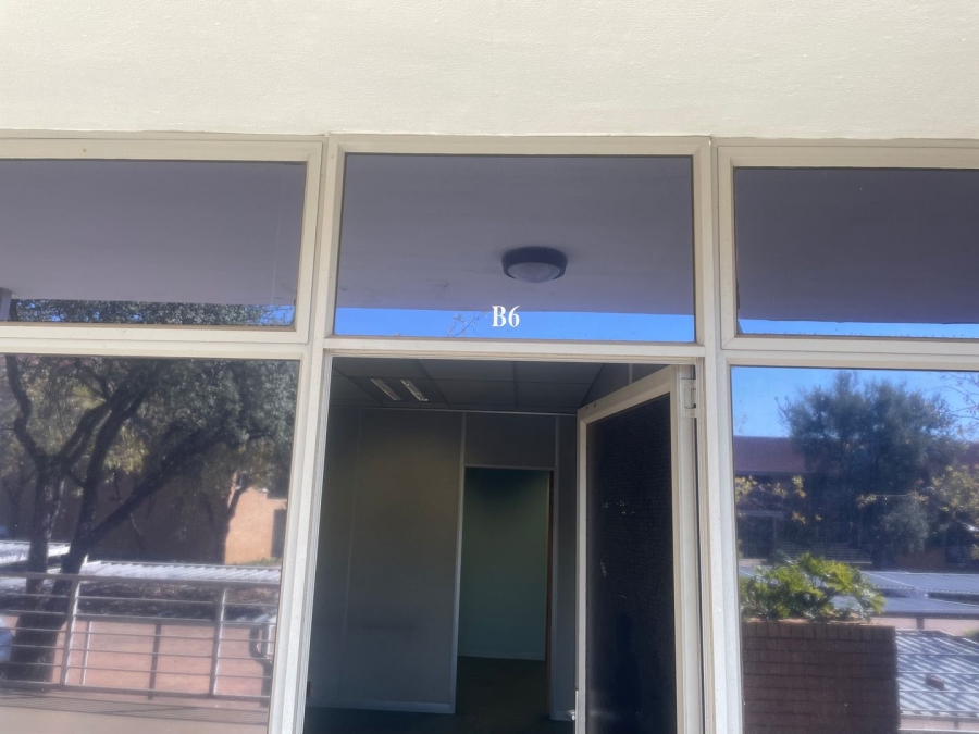 To Let commercial Property for Rent in Vorna Valley Gauteng