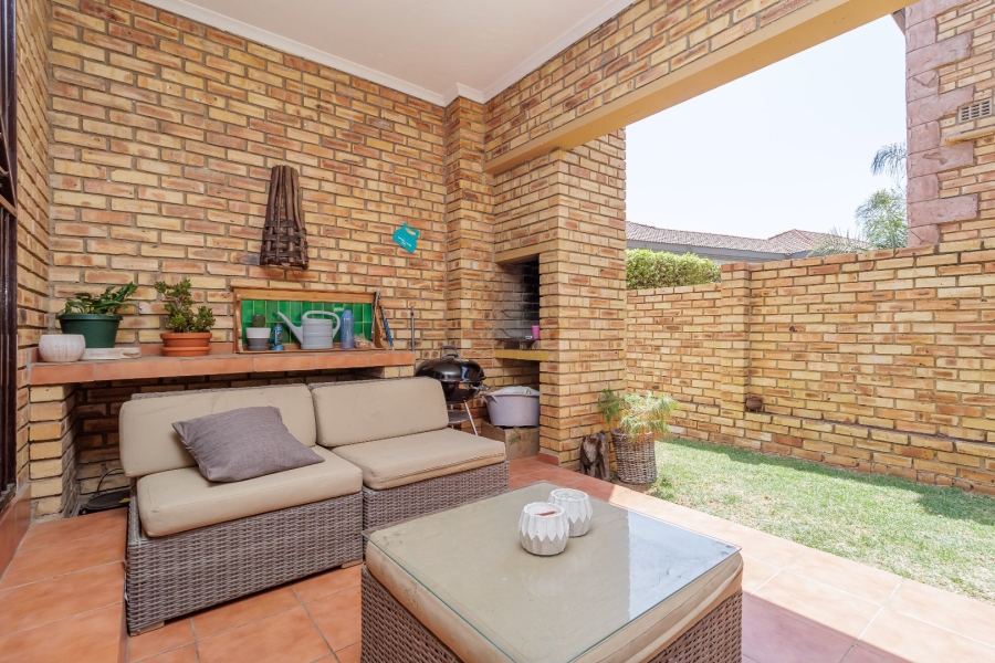 3 Bedroom Property for Sale in Willowbrook Gauteng