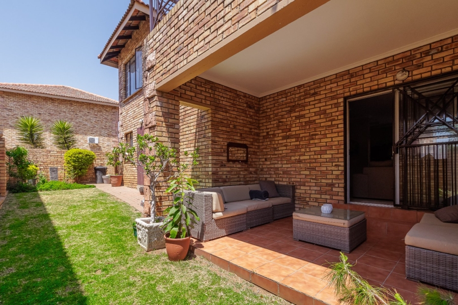 3 Bedroom Property for Sale in Willowbrook Gauteng