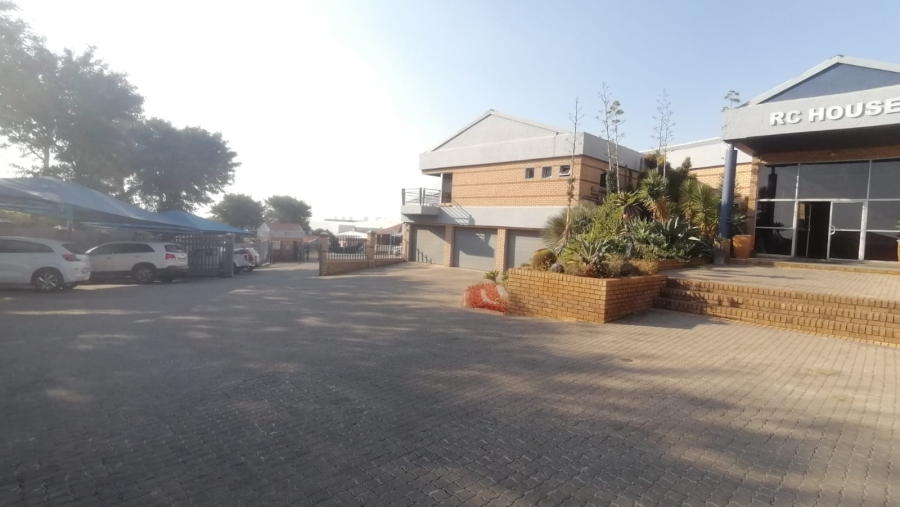 To Let commercial Property for Rent in Meadowdale Gauteng