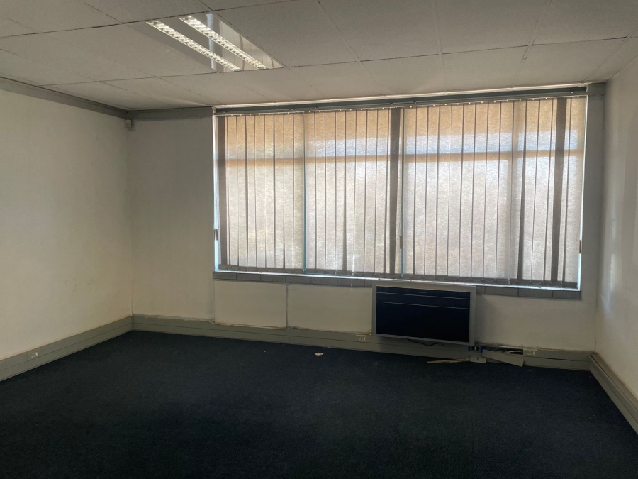 To Let commercial Property for Rent in Vorna Valley Gauteng