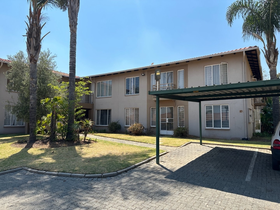 3 Bedroom Property for Sale in Radiokop Gauteng