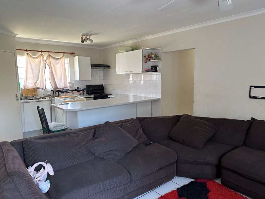 3 Bedroom Property for Sale in Radiokop Gauteng