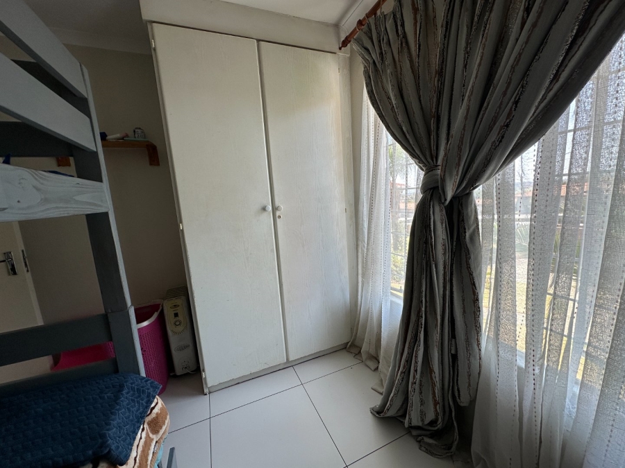 3 Bedroom Property for Sale in Radiokop Gauteng