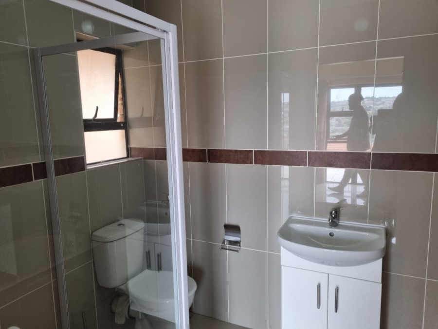 2 Bedroom Property for Sale in Winchester Hills Gauteng